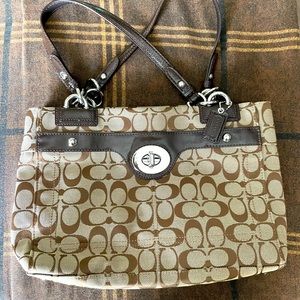 COACH POPPY SIGNATURE JACQUARD/Brown
